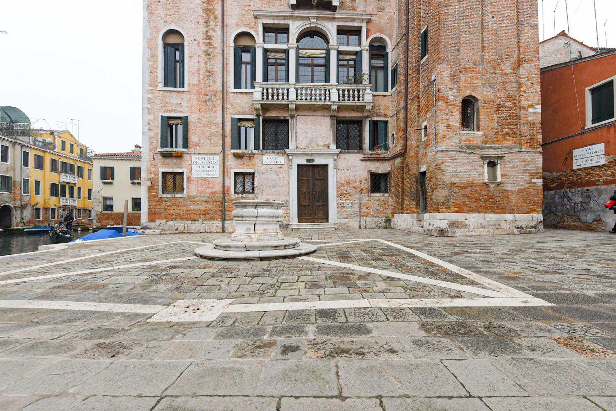 Queen Wally For Long * Venezia